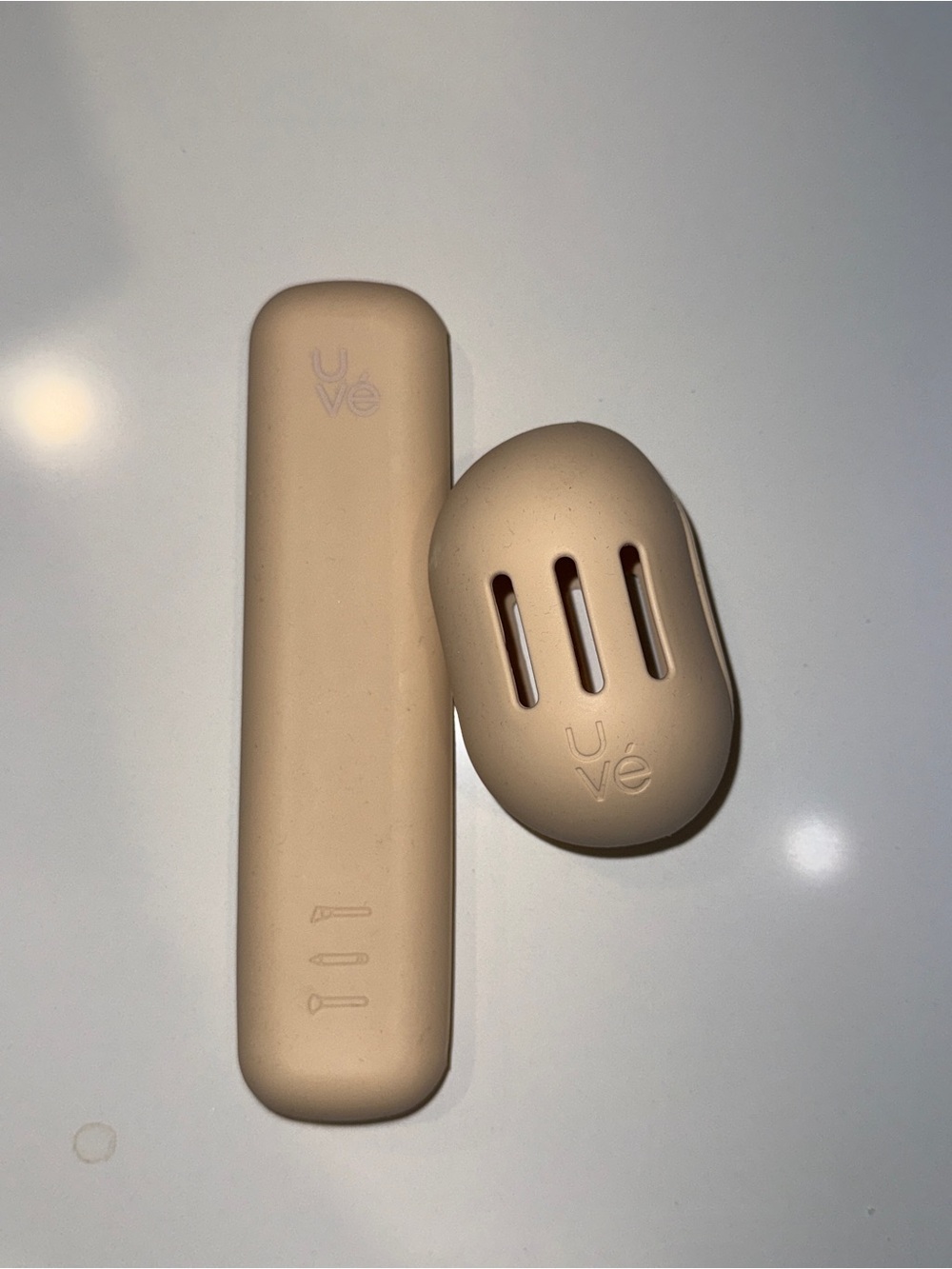 UVé Beauty Soft Touch Brush + Blender Holder